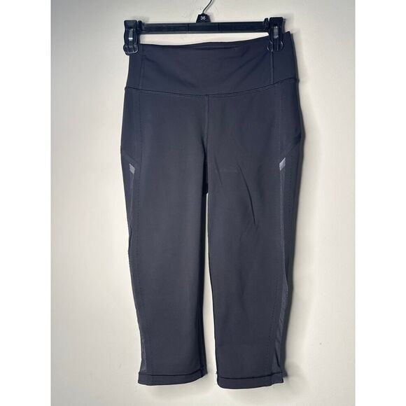 Lululemon Smooth Stride Crop - Picture 3 of 4